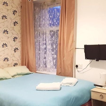 Hotel Avansi Μπλάκπουλ Εξωτερικό φωτογραφία