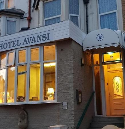Hotel Avansi Μπλάκπουλ Εξωτερικό φωτογραφία
