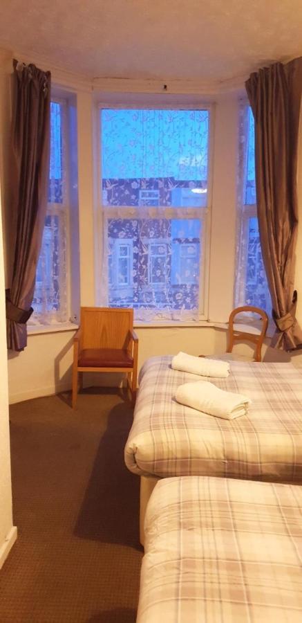 Hotel Avansi Μπλάκπουλ Εξωτερικό φωτογραφία