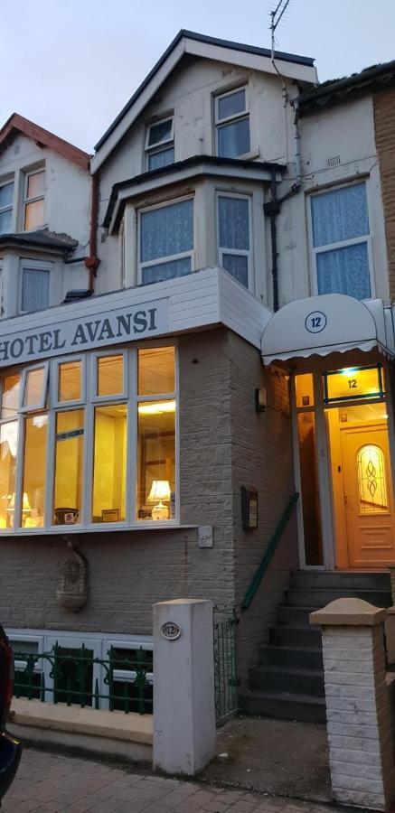 Hotel Avansi Μπλάκπουλ Εξωτερικό φωτογραφία